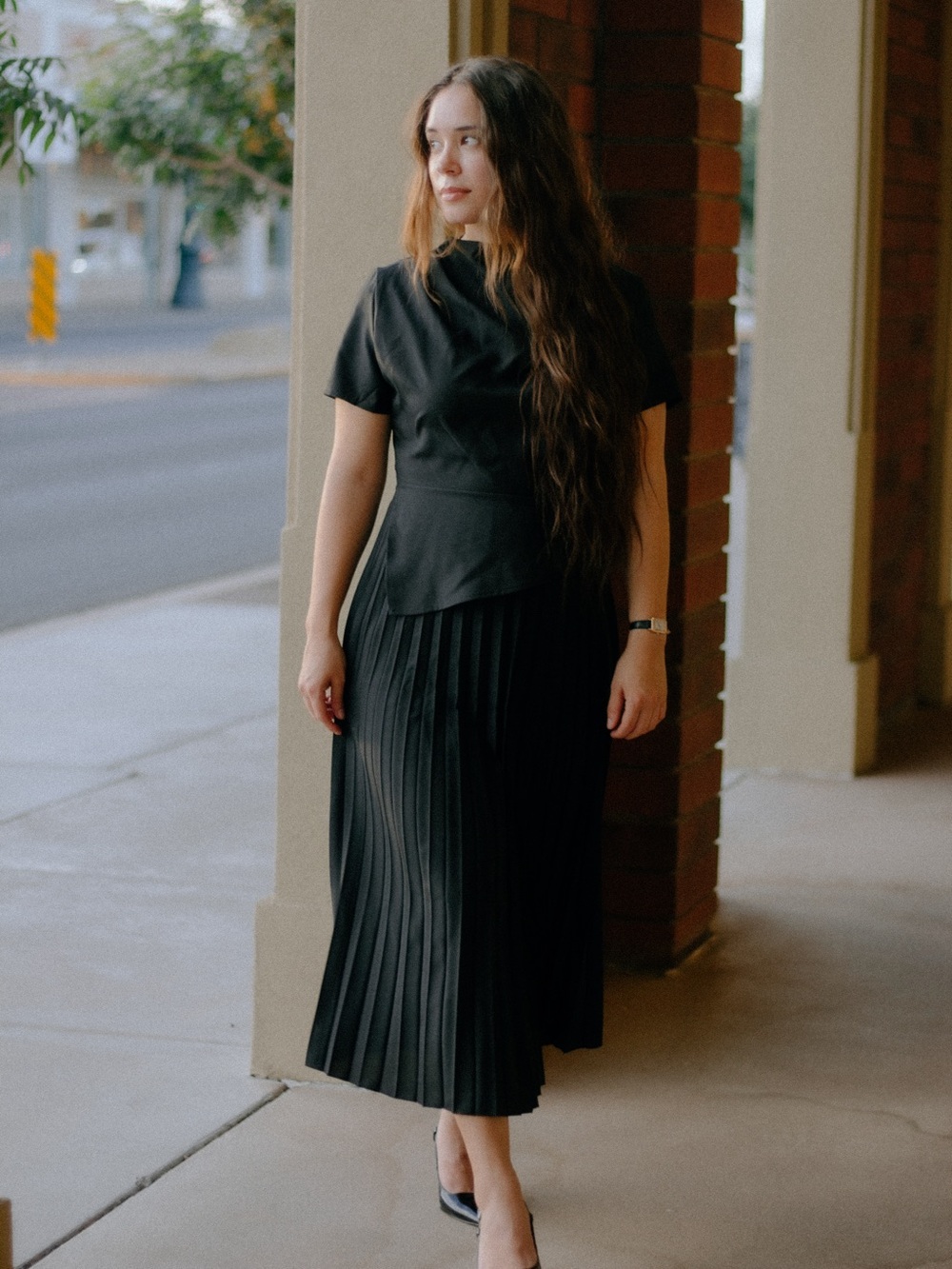 SHEIN Black Short-Sleeve Pleated Midi Dress